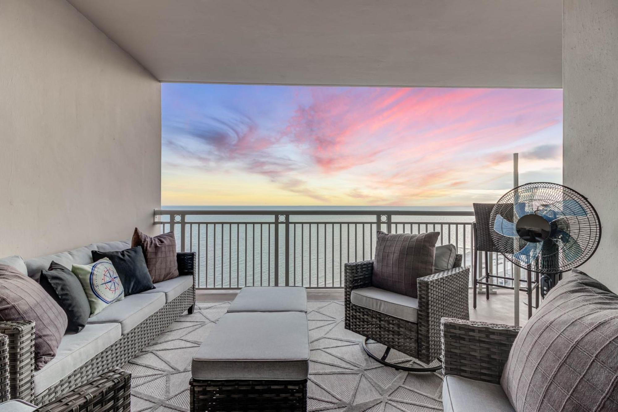 Gorgeous Oceanview 3Br Luxury Condo - Latitude Gulfport Exterior photo